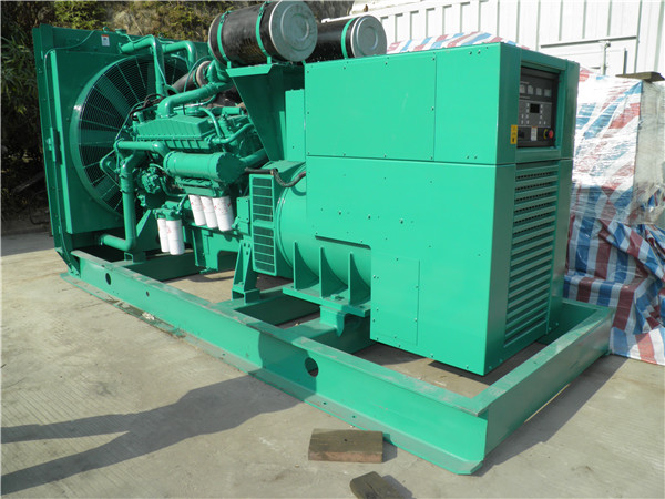 青龙发电车出租-柴油发电机散热器怎样散热