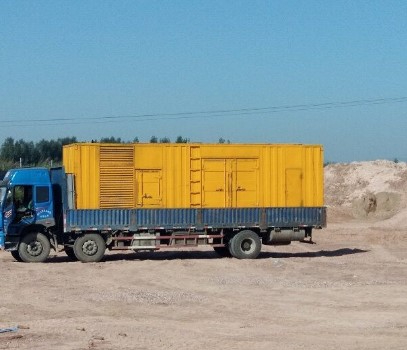 青龙发电机出租如何判断柴油发电机冷却液是否需要更换？