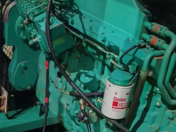 青龙如何确定新的发电机组控制系统是否与原系统兼容？